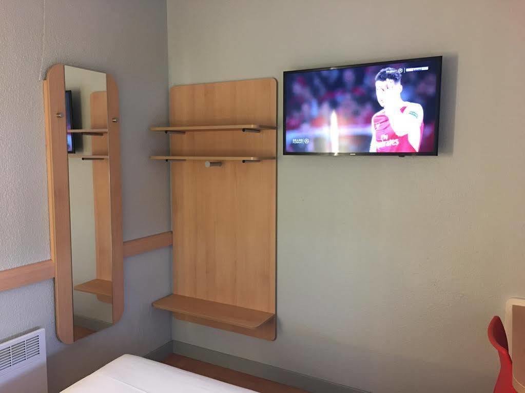 Ibis Budget Bobigny Pantin Екстериор снимка