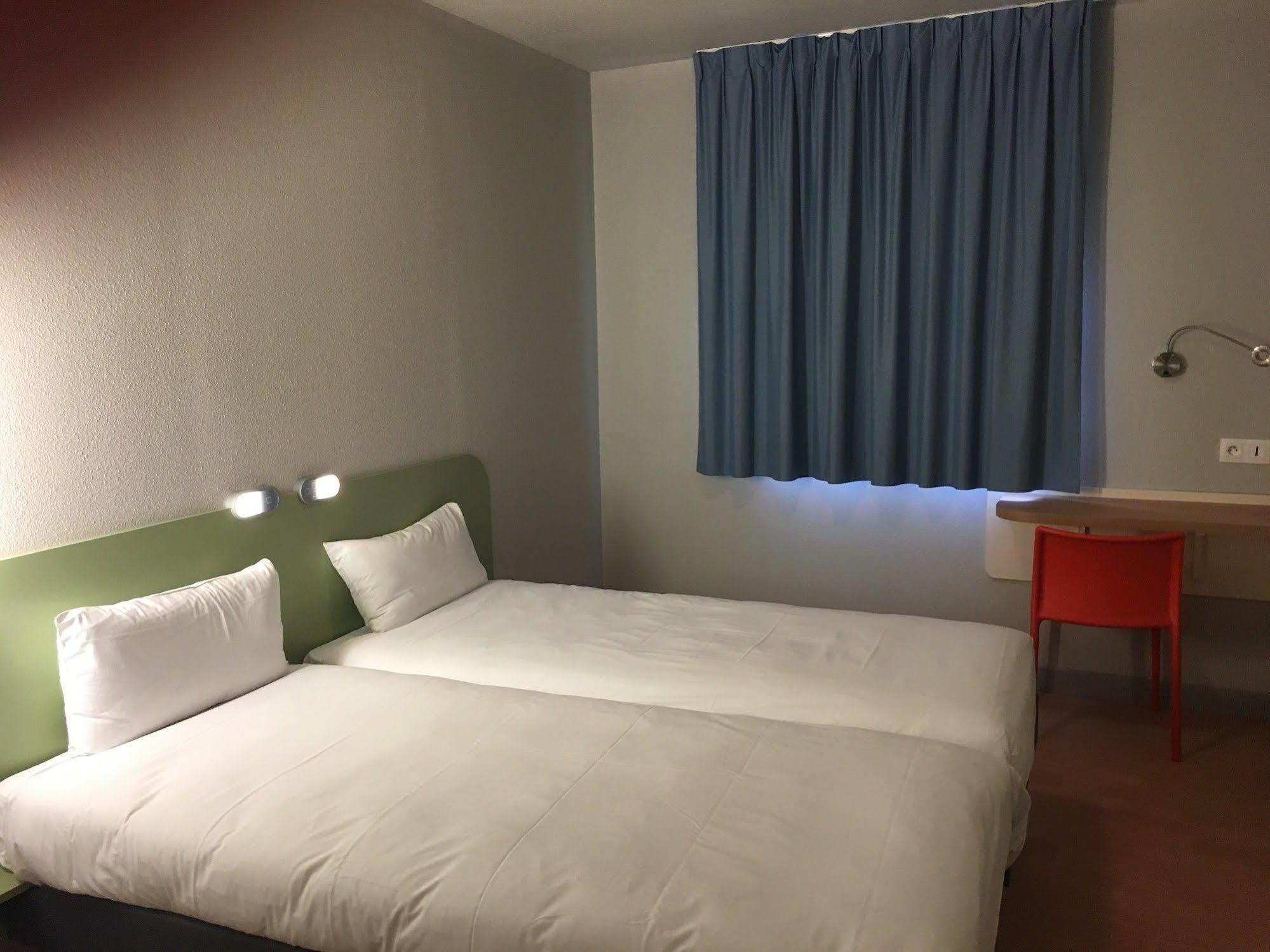 Ibis Budget Bobigny Pantin Екстериор снимка