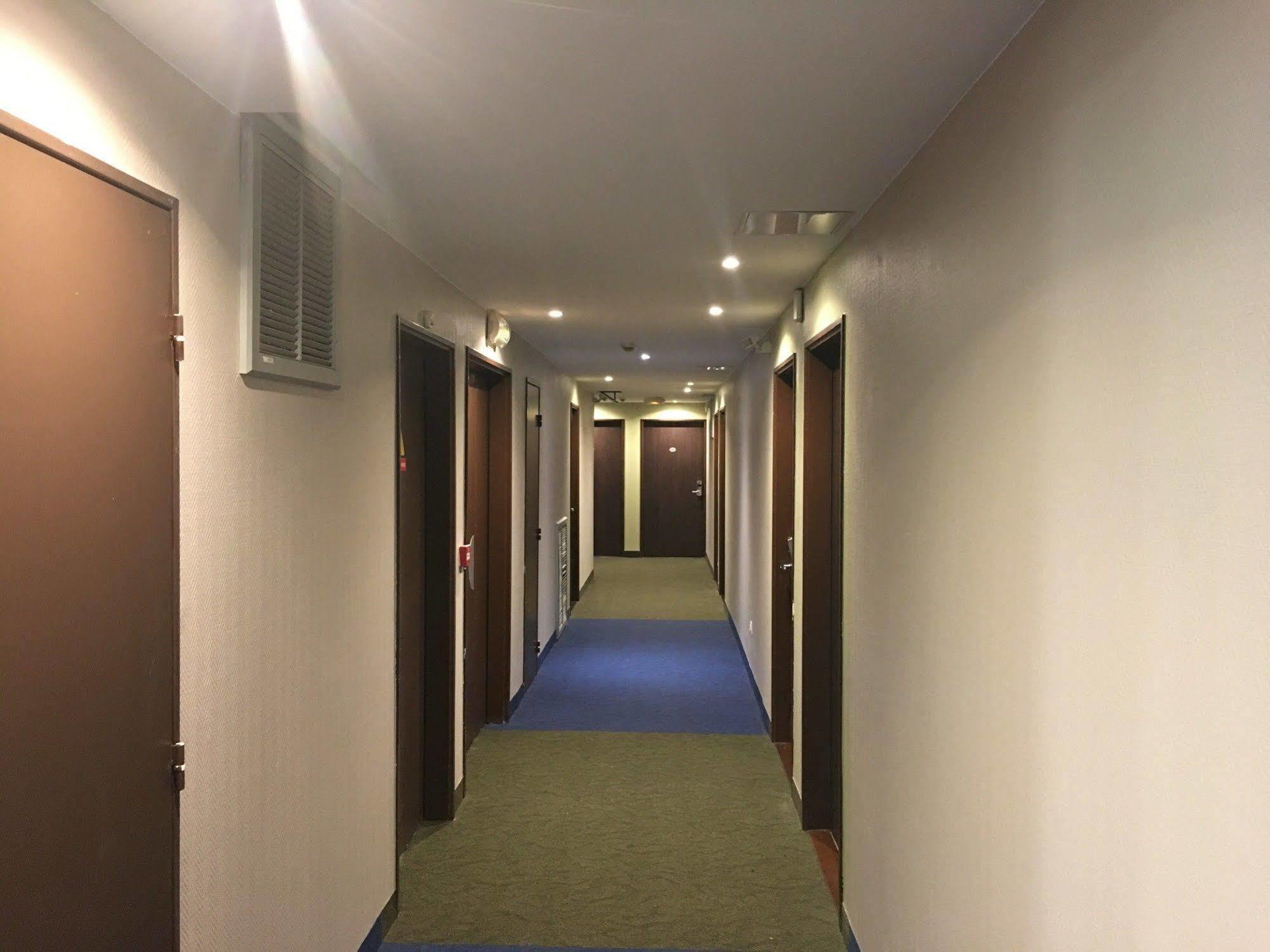 Ibis Budget Bobigny Pantin Екстериор снимка